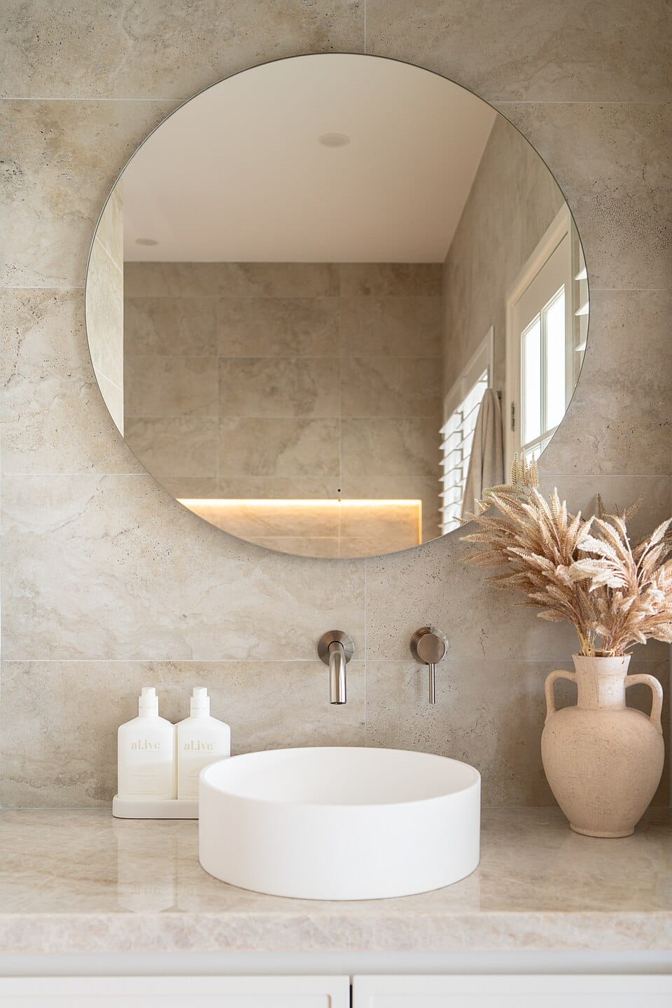 Jak naprawić cieknący kran i nieszczelne zawory samemu