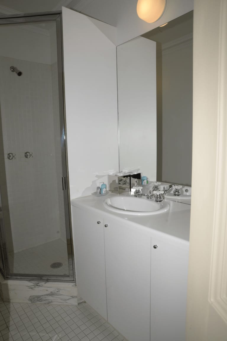 Balkon po remoncie — hydroizolacja, płytki i nowe ułożenie